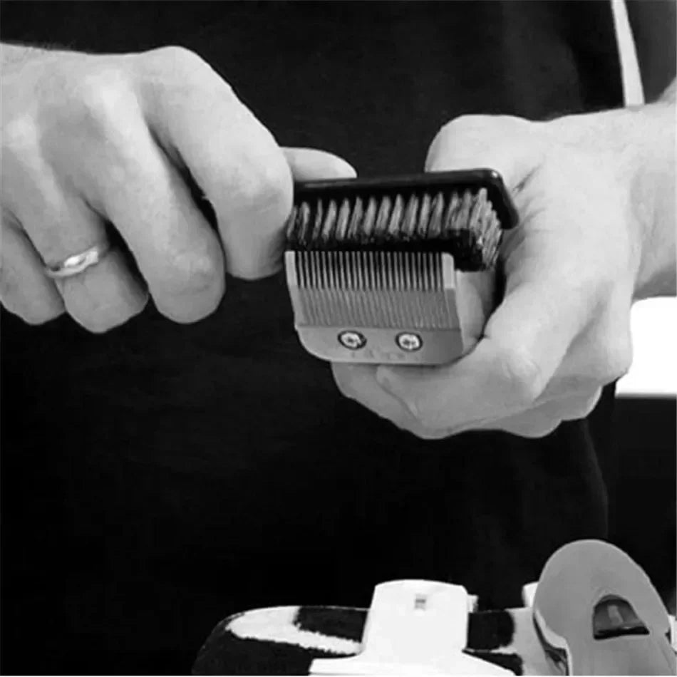 Men Beard Brush Professional barbershop Moustache Cleaning Brush Hairdressing Anti Static Barber Hair Styling Comb Shaving Tools